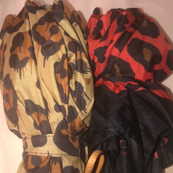 Two authentic Coach umbrellas - Picture 3 of 4